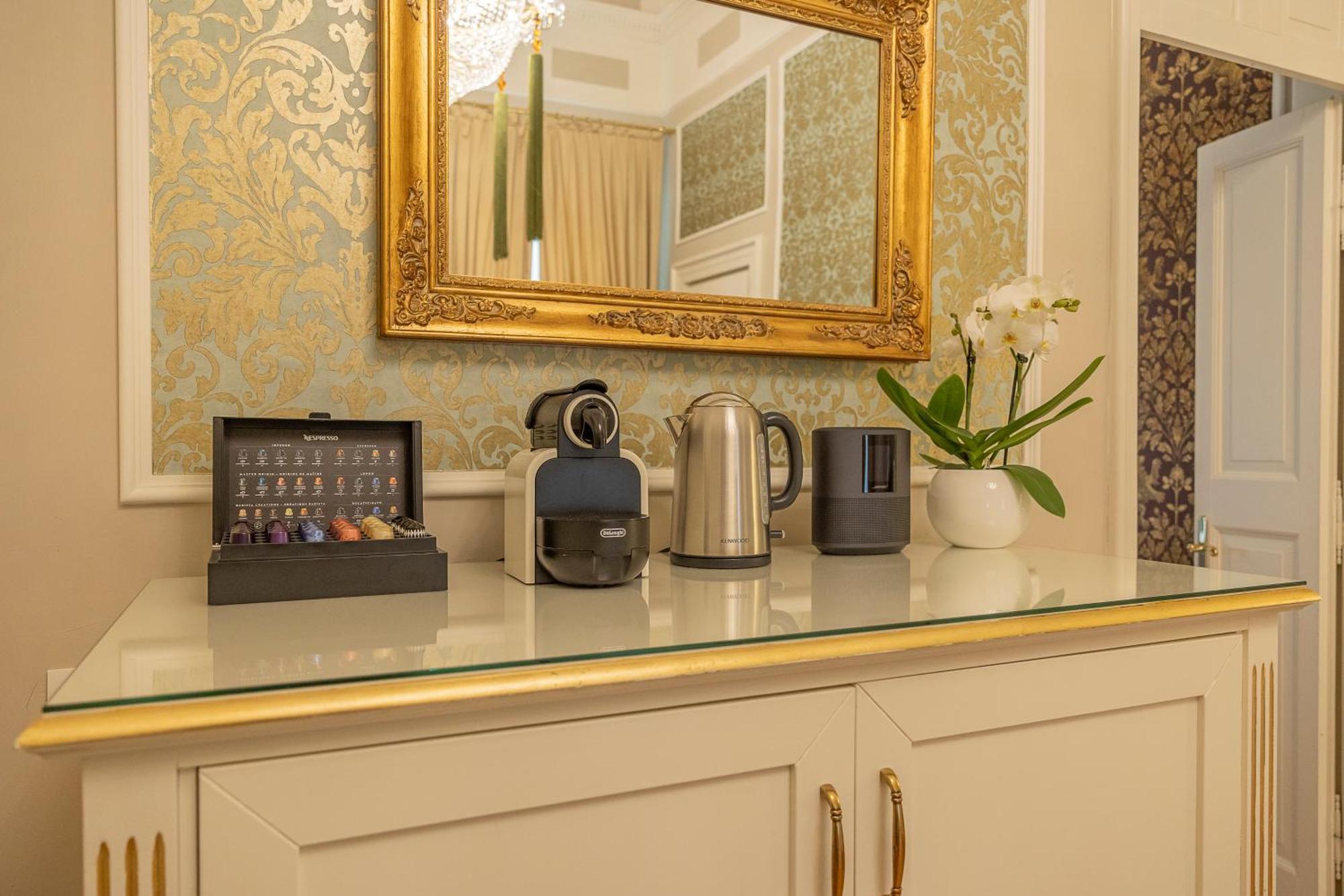 Palazzo Monga Boutique Guesthouse Vérone Extérieur photo