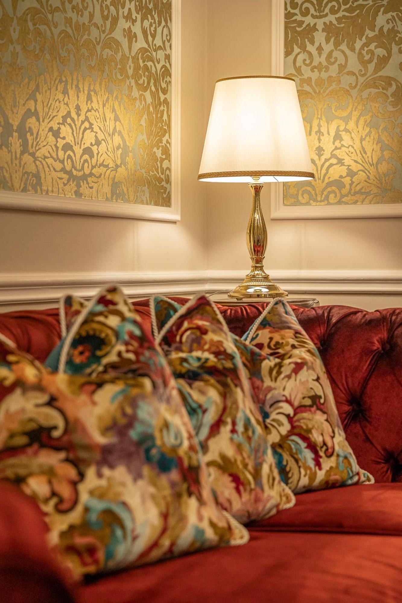 Palazzo Monga Boutique Guesthouse Vérone Extérieur photo