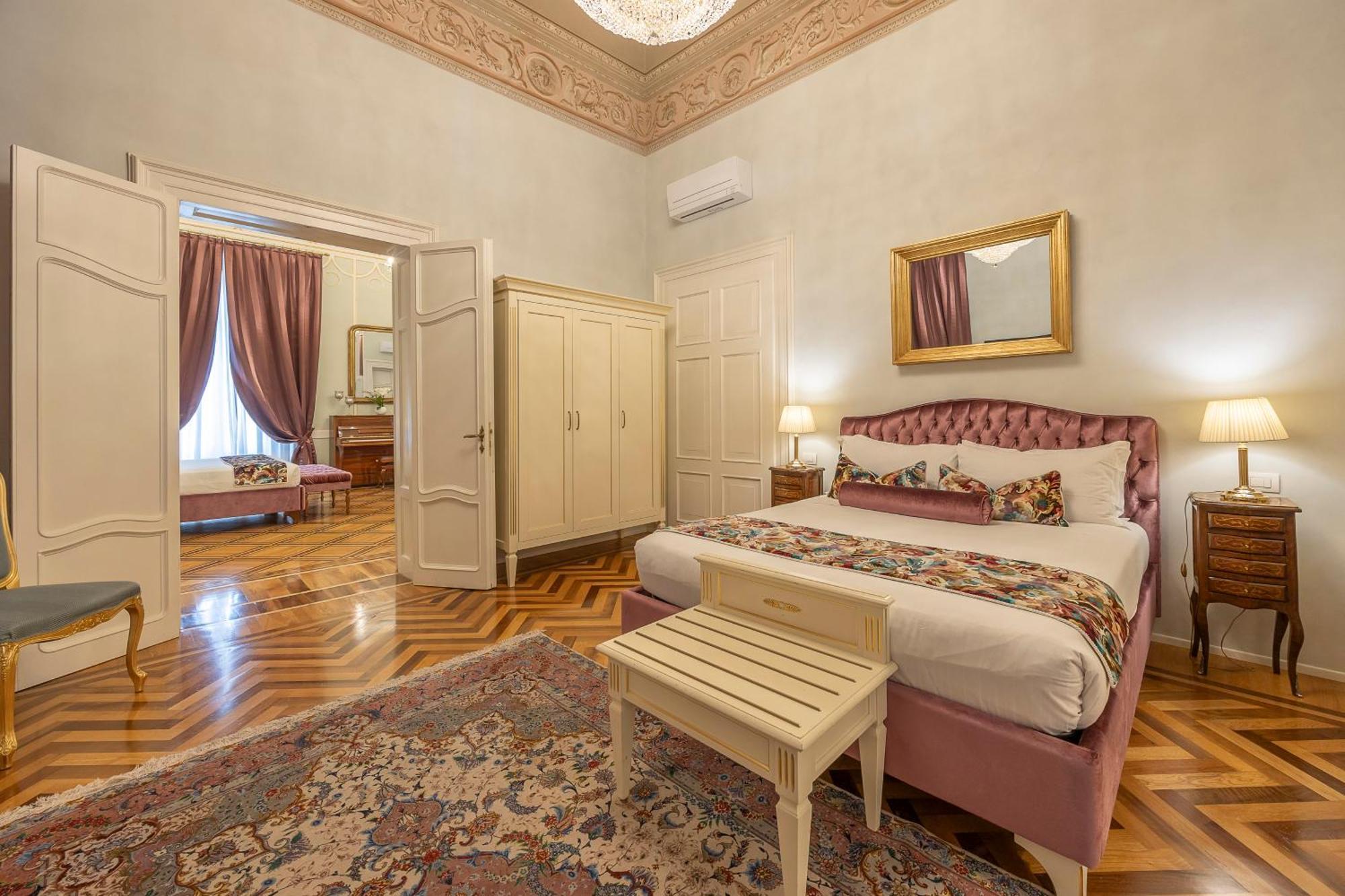 Palazzo Monga Boutique Guesthouse Vérone Extérieur photo